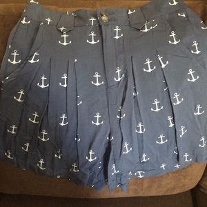 Women’s life in progress forever21 anchor shorts